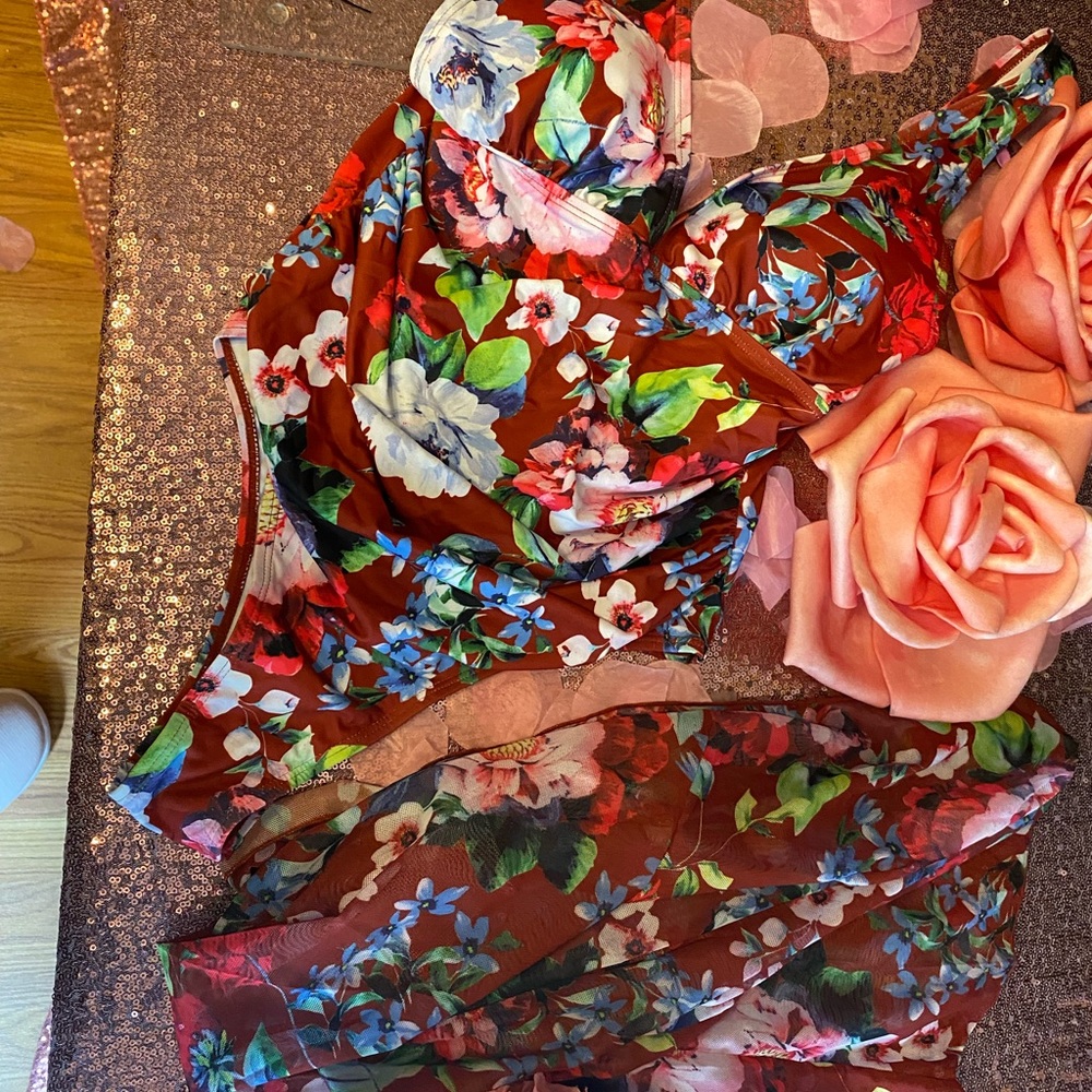 Beautiful Flowered 2 piece swim set.
